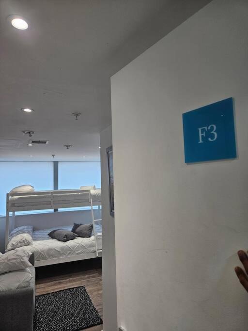 Small Studio For Group Of 5 In Delta Croydon Dpf3 Luaran gambar